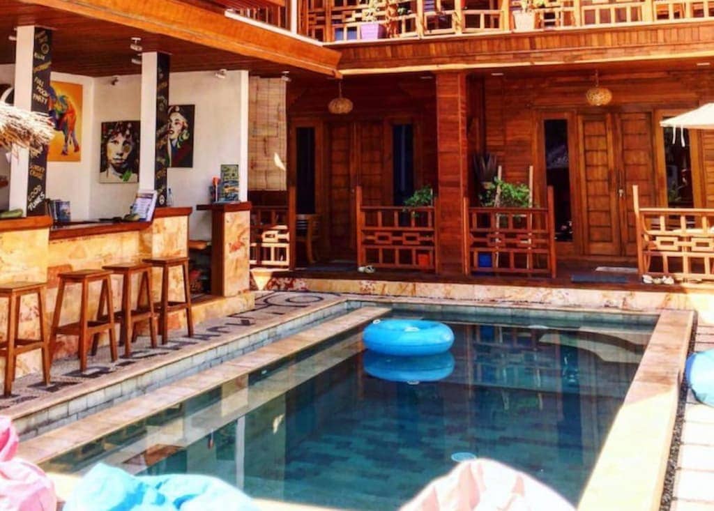 One of the best private pool villas Gili Trawangan has to offer for groups & families